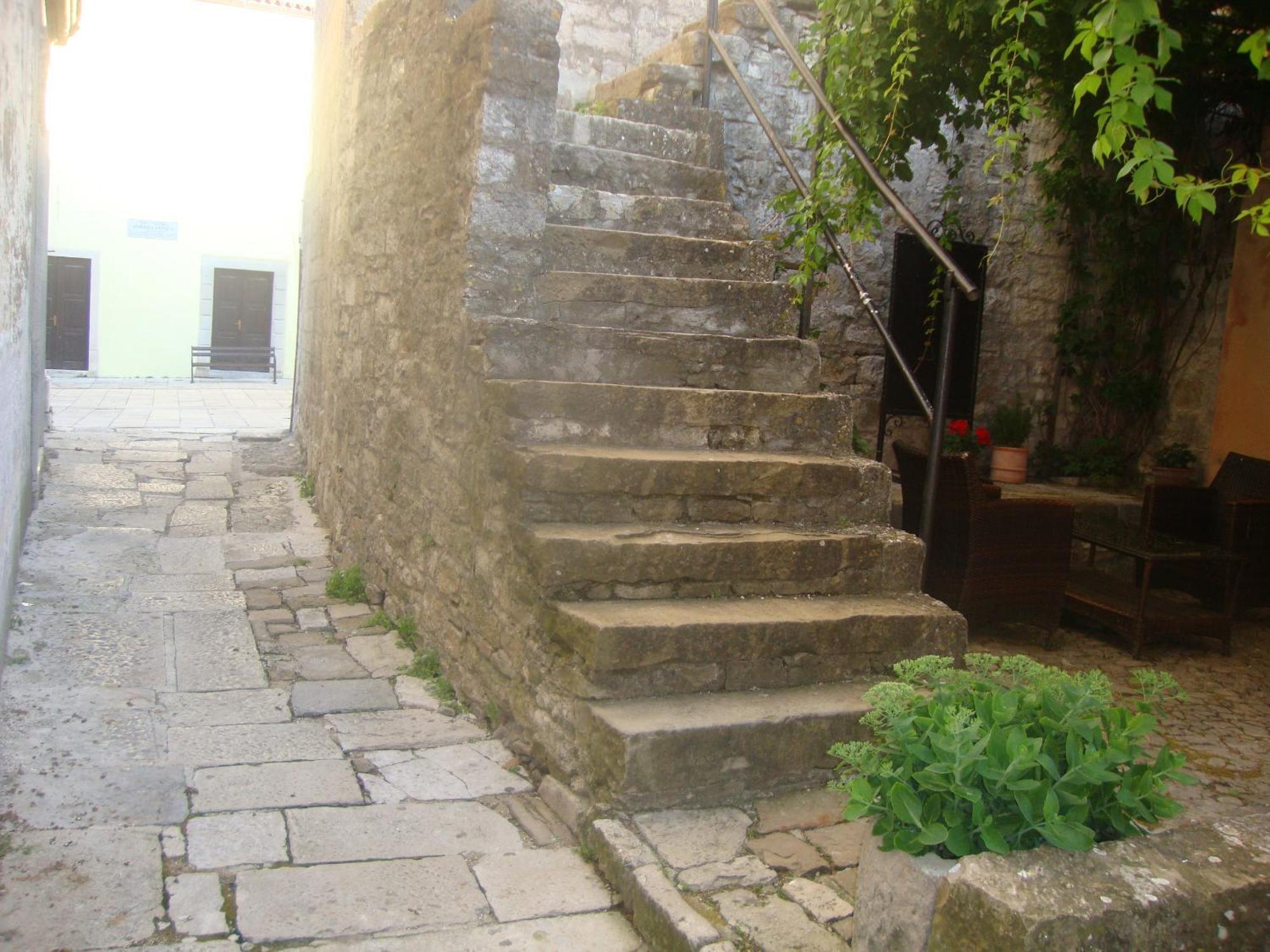 Bed & Breakfast Antico Motovun Exterior photo