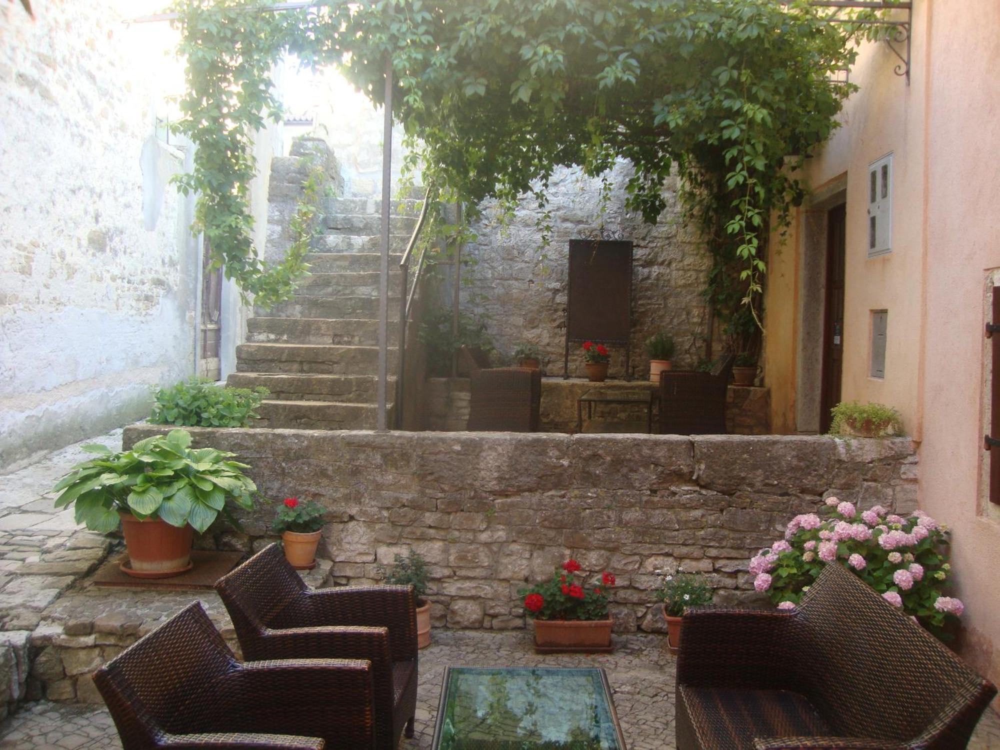 Bed & Breakfast Antico Motovun Exterior photo